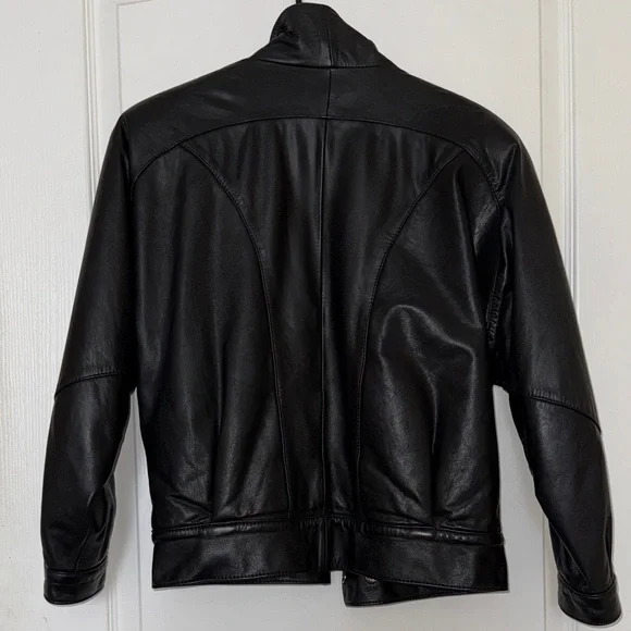Black Leather Jacket Small size with padding shoulders - Picture 2 of 10